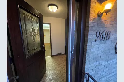 9618 Boulevard Drive, Highland, IN 46322 - Photo 2