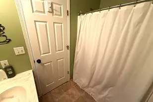 600 Shamrock Ln, Valparaiso, IN 46385 - Photo 12