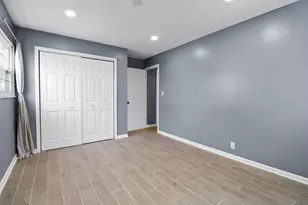 7040 Elaine Ave, Portage, IN 46368 - Photo 14