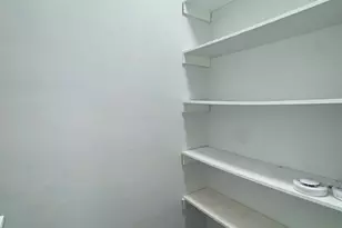 605 Mount St, Gary, IN 46406 - Photo 6