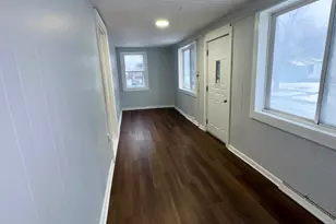 605 Mount St, Gary, IN 46406 - Photo 2