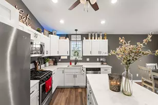 7492 Arbor Ct, Portage, IN 46368 - Photo 4