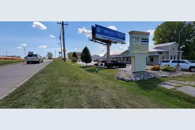 424 Perry Street, La Porte, IN 46350 - Photo 6