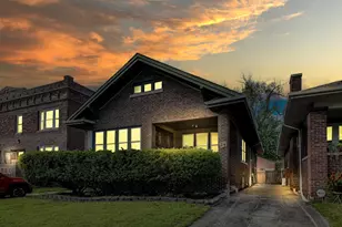 37 E Elizabeth St, Hammond, IN 46320 - Photo 2