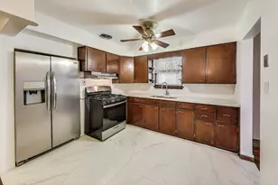 37 E Elizabeth St, Hammond, IN 46320 - Photo 14