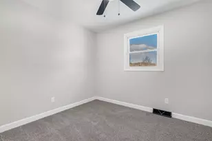 6395 Valleyview Ave, Portage, IN 46368 - Photo 10