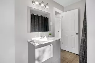 6395 Valleyview Ave, Portage, IN 46368 - Photo 14