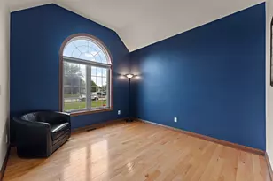 9560 W 96th Pl, Saint John, IN 46373 - Photo 8