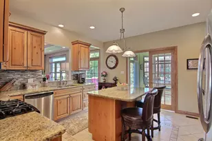 1135 Mary Ellen Dr, Crown Point, IN 46307 - Photo 16