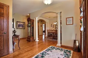 1135 Mary Ellen Dr, Crown Point, IN 46307 - Photo 6