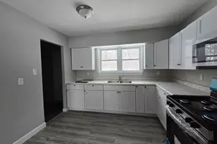 1044 Hobart St, Gary, IN 46406 - Photo 8