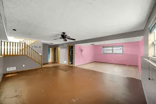 7396 Kestrel St, Hobart, IN 46342 - Photo 18