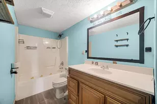 7396 Kestrel St, Hobart, IN 46342 - Photo 16