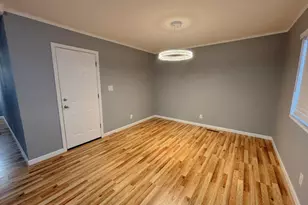 709 James Pl, Griffith, IN 46319 - Photo 6