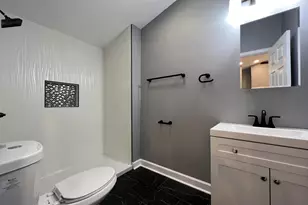 302 McKinley St, Gary, IN 46404 - Photo 8