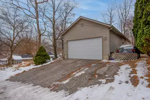 4104-2 Sumac Rd, Valparaiso, IN 46383 - Photo 2