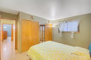 703 N Glenwood Ave, Griffith, IN 46319 - Photo 4