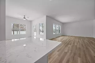 22 Levanno Dr, Crown Point, IN 46307 - Photo 8