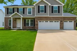 22 Levanno Dr, Crown Point, IN 46307 - Photo 2