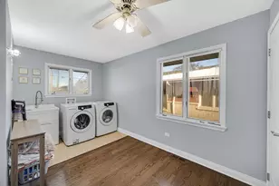 3011 Garfield Ave, Highland, IN 46322 - Photo 12