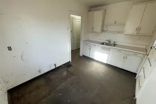 7339 Jefferson Ave, Hammond, IN 46324 - Photo 8