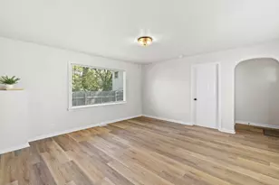 3616 Michigan St, Hobart, IN 46342 - Photo 8