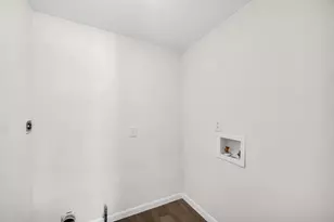 372 Raven Ct, Valparaiso, IN 46385 - Photo 14