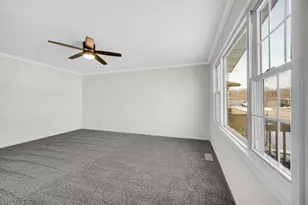 372 Raven Ct, Valparaiso, IN 46385 - Photo 4