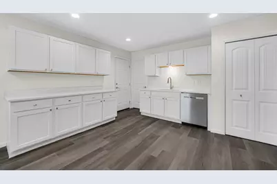 372 Raven Court, Valparaiso, IN 46385 - Photo 12