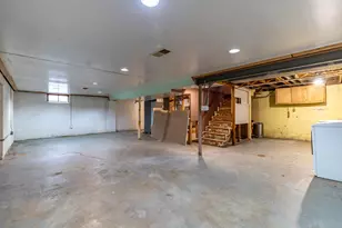 3931 Clough Ave, Highland, IN 46322 - Photo 32