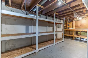 3931 Clough Ave, Highland, IN 46322 - Photo 34