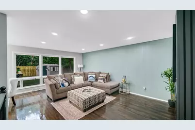 8726 Lakewood Avenue, Gary, IN 46403 - Photo 6