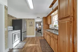 10 N Michigan St, LaCrosse, IN 46348 - Photo 10