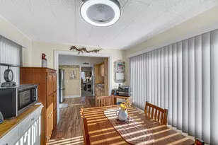 10 N Michigan St, LaCrosse, IN 46348 - Photo 12