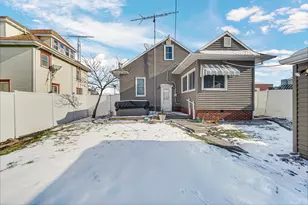 10 N Michigan St, LaCrosse, IN 46348 - Photo 20