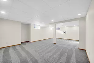 253 Moncrief Dr, Valparaiso, IN 46385 - Photo 24