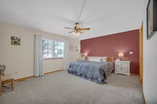 608 Sunflower Ln, Dyer, IN 46311 - Photo 12