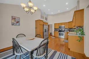 608 Sunflower Ln, Dyer, IN 46311 - Photo 10