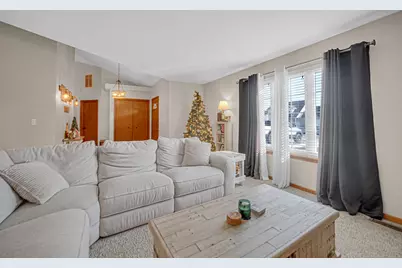 608 Sunflower Lane, Dyer, IN 46311 - Photo 2