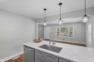 6833 Baring Ave, Hammond, IN 46324 - Photo 8