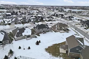 13438 Waterleaf Dr, Saint John, IN 46373 - Photo 30