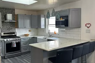 8027 Kooy Dr, Munster, IN 46321 - Photo 6