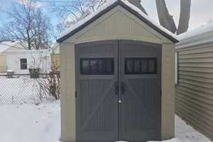 7 Beverly Blvd, Hobart, IN 46342 - Photo 14