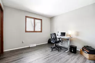 6430 Ellsworth Pl, Merrillville, IN 46410 - Photo 16