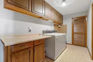 6430 Ellsworth Pl, Merrillville, IN 46410 - Photo 18