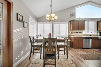 2393 Four Seasons Pkwy, Crown Point, IN 46307 - Photo 6