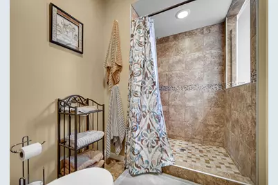 2393 Four Seasons Pkwy, Crown Point, IN 46307 - Photo 16