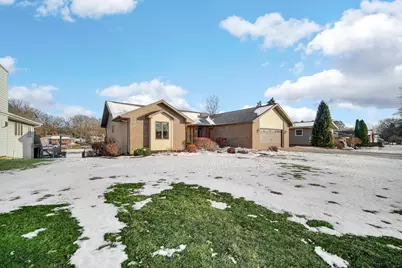2393 Four Seasons Pkwy, Crown Point, IN 46307 - Photo 26