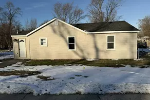 2698 Cass St, Gary, IN 46405 - Photo 2