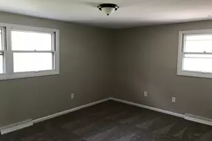 6735 Van Buren Pl, Merrillville, IN 46410 - Photo 10